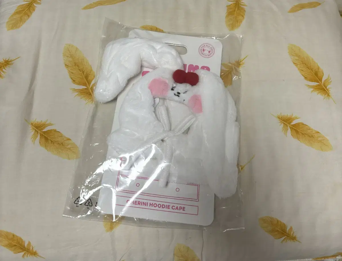 Ive jang wonyoung lightstick cover cherini minnie ihabong hoodie cape unsealed