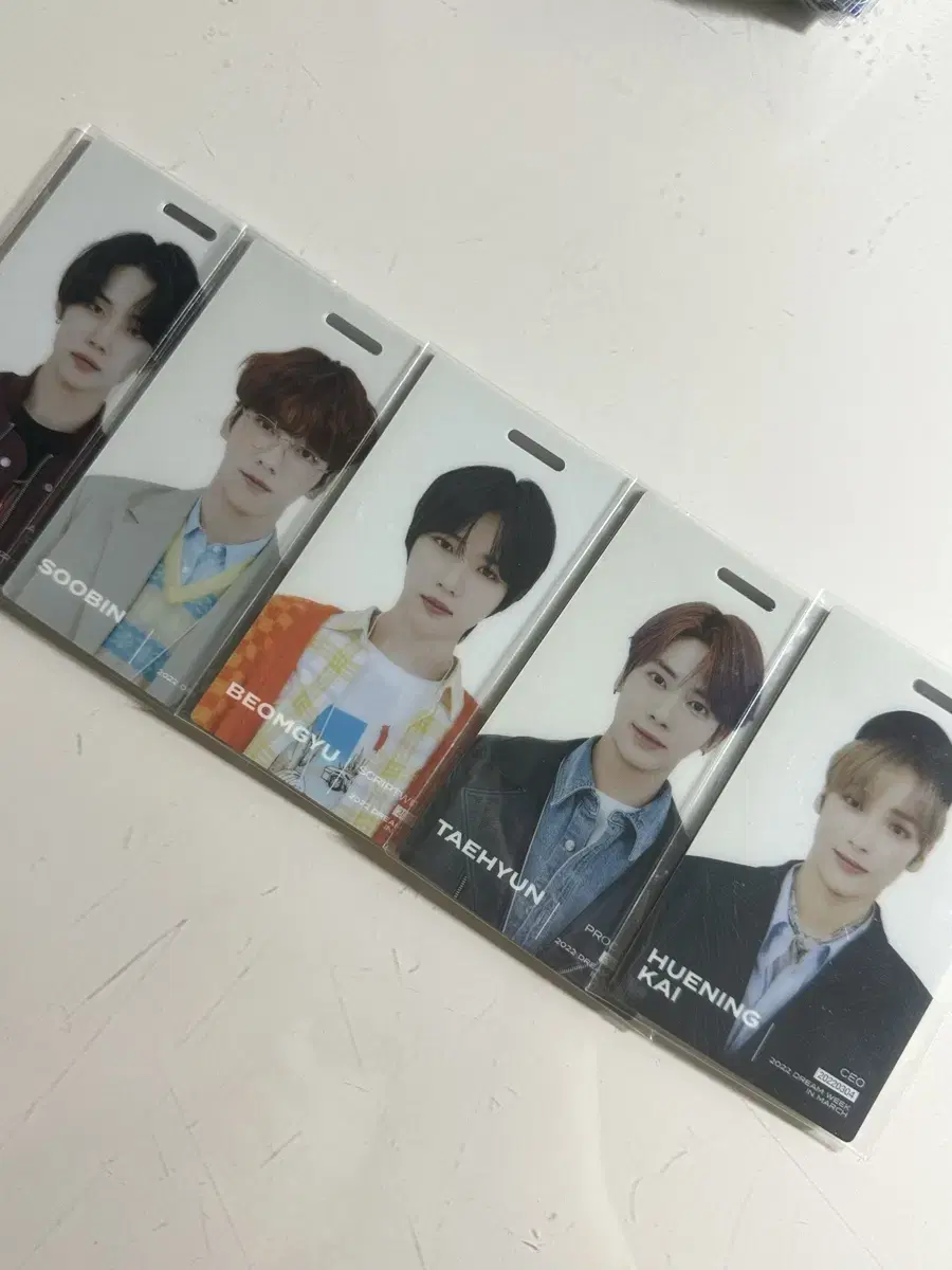 Sell TXT temple photocards