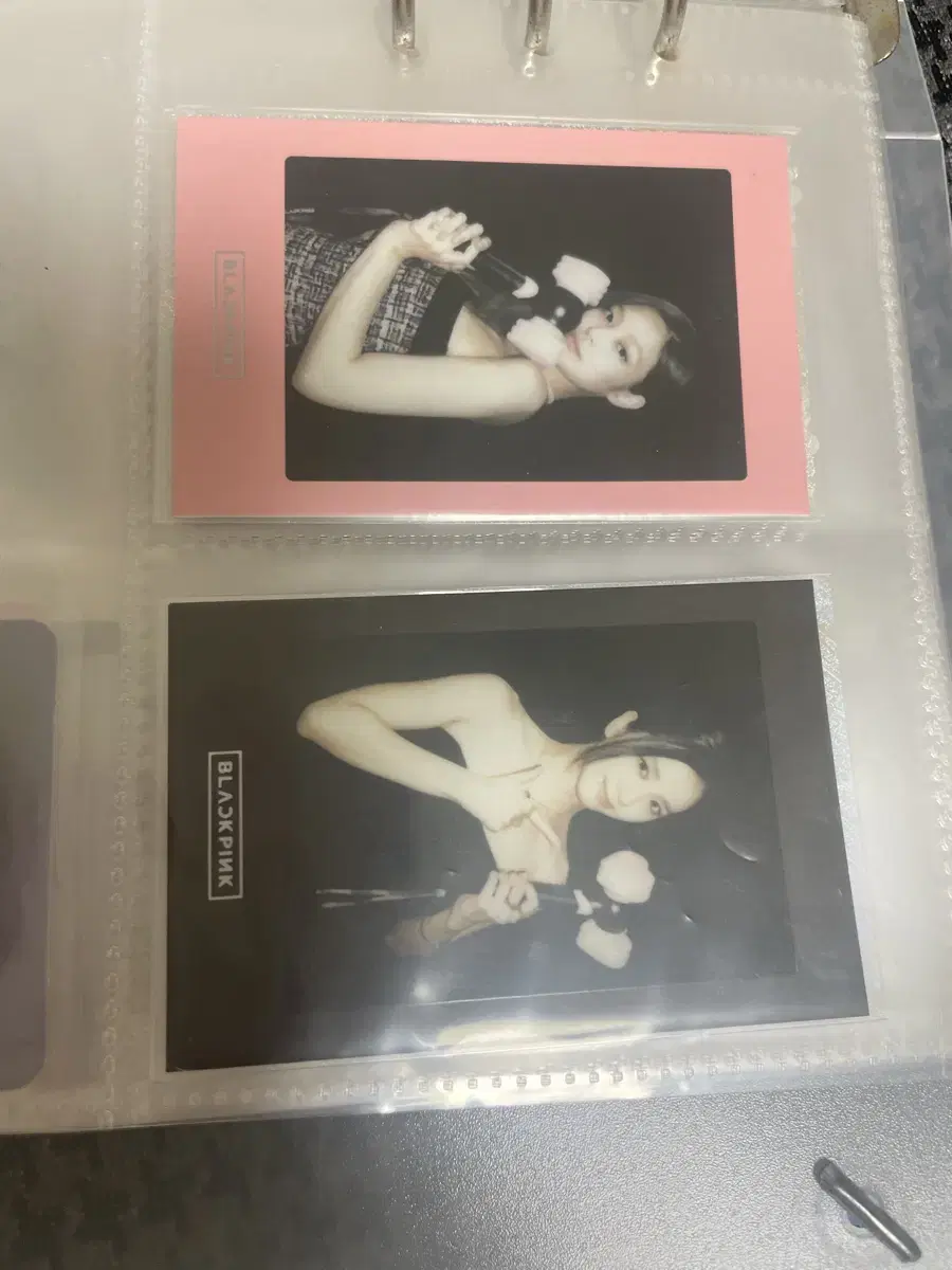 Black Pink @BlackPinkPonbon lightstick photocard jennie jisoo