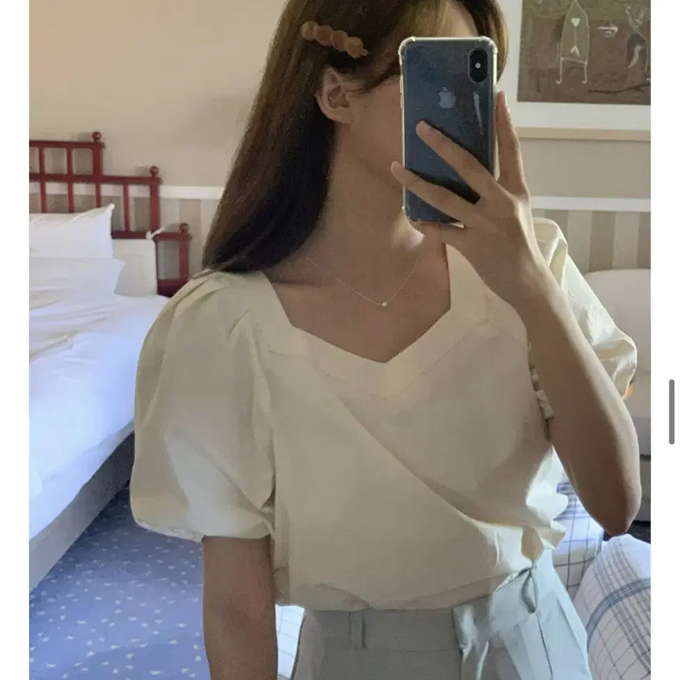 리브아워 제작 블라우스 august blouse(cream)