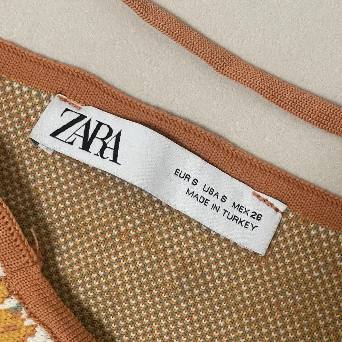 ZARA 크롭 꽃 나시