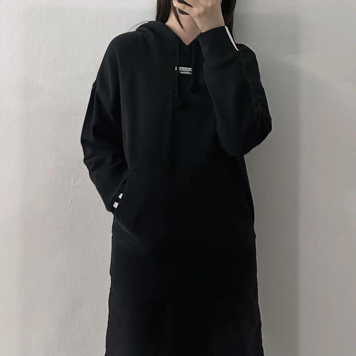 (M) Adidas Black Mid Logo Hoodie