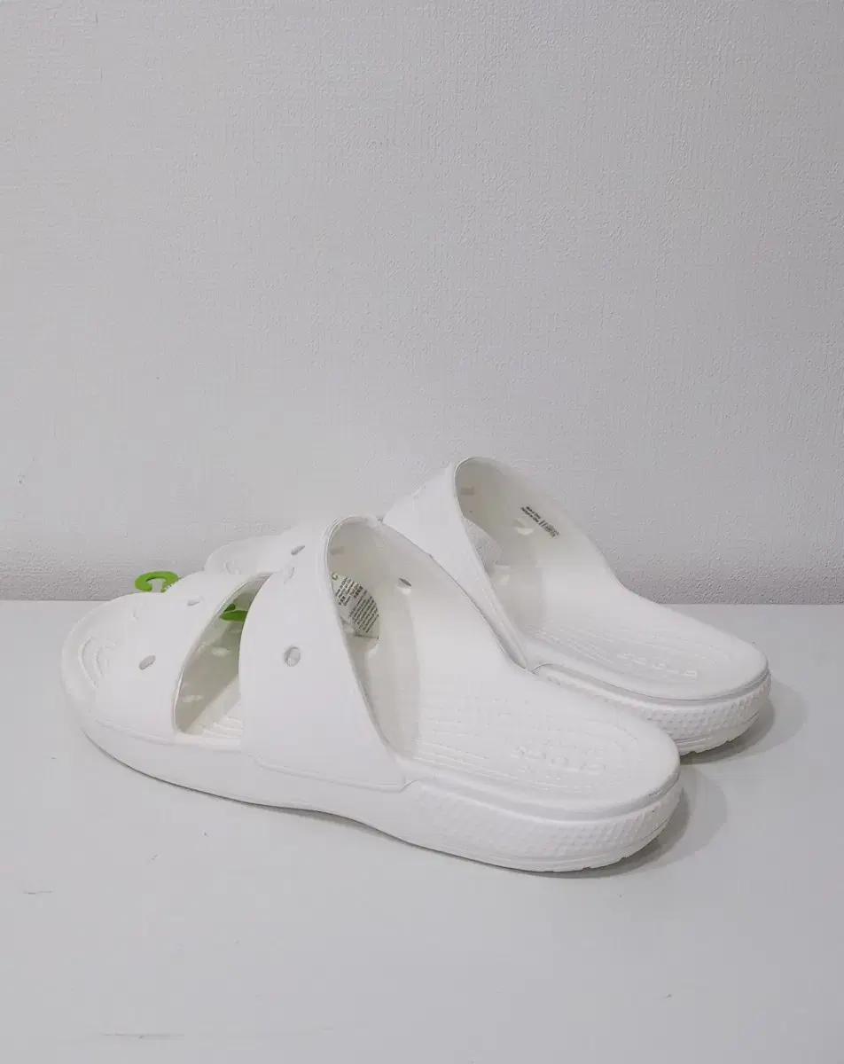 Crocs sandals slippers white 260