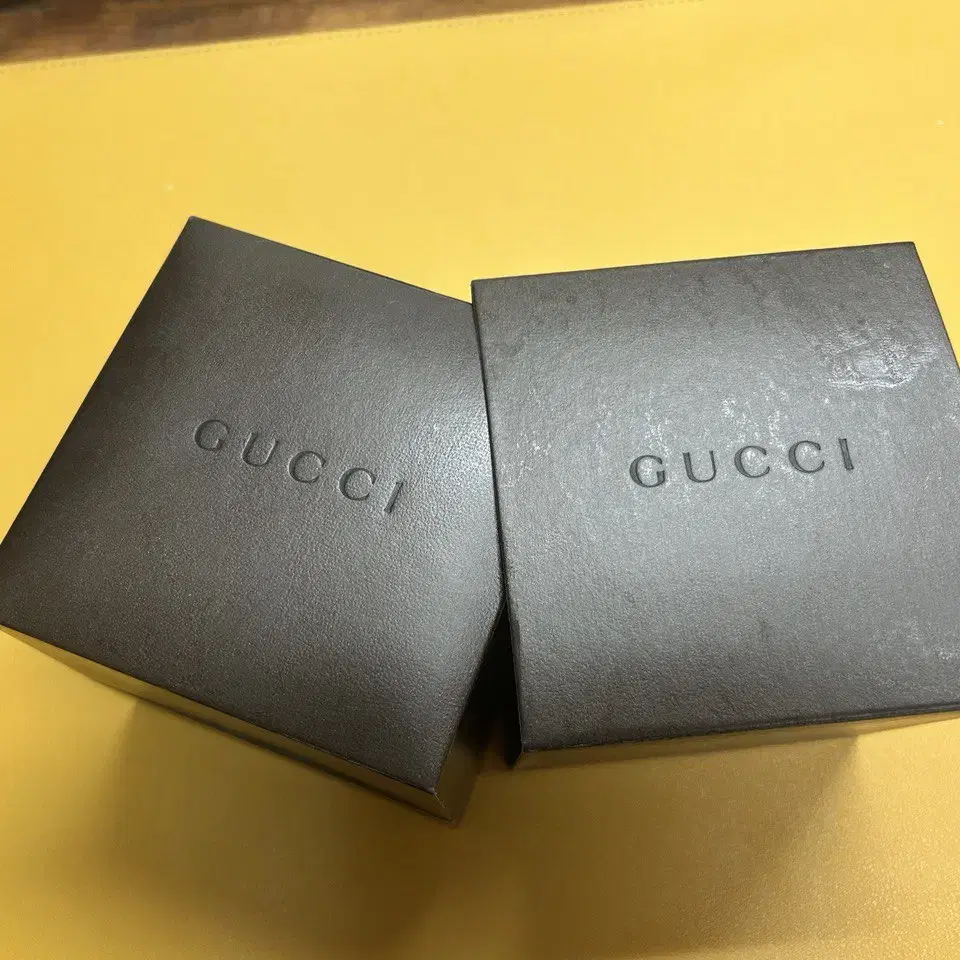 GUCCI   구찌팬디 정품시계