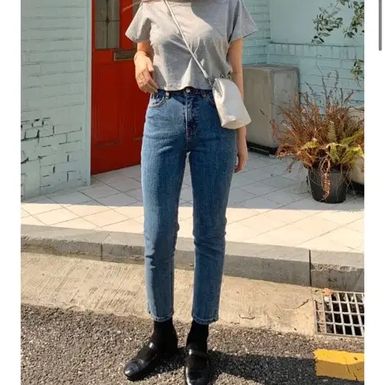 샵마그넷 High rise slim jeans S사이즈