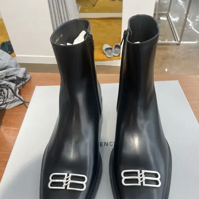 Balenciaga Rim BB Icon Leather Ankle Boo