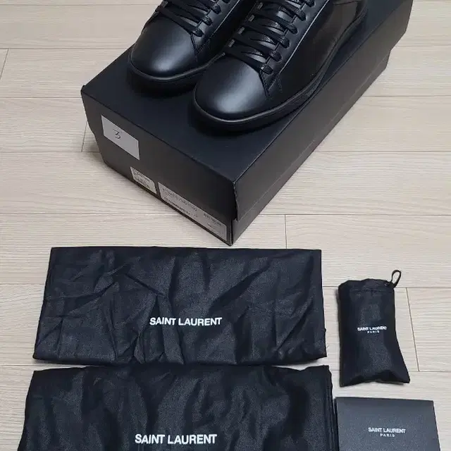 Saint Laurent 생로랑 스니커즈 SL01 39사이즈(250)