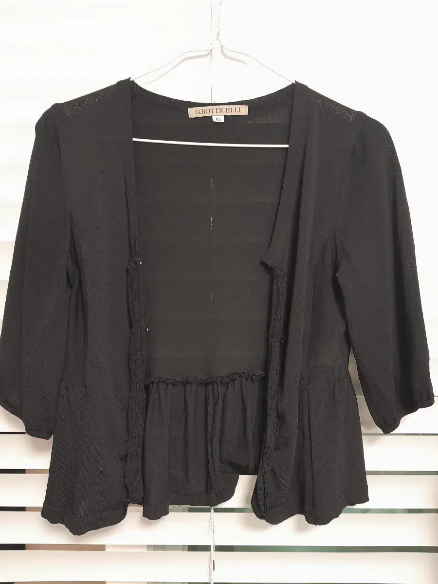 Botticelli genuine shirring frill cardigan rayon bolero