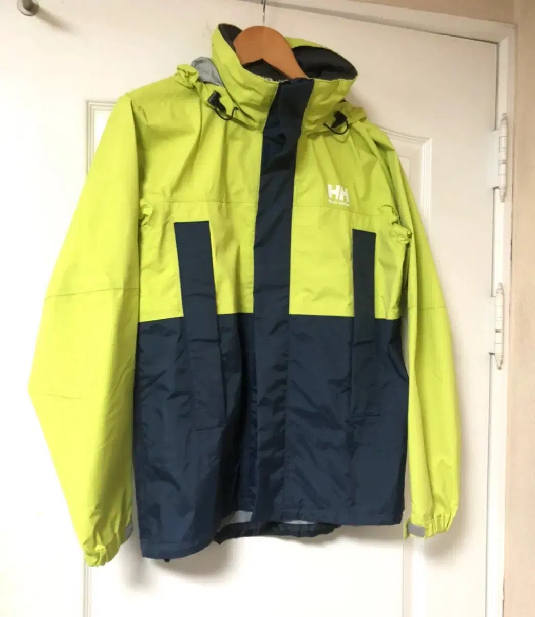 Helly Hansen 윈드자켓 새제품