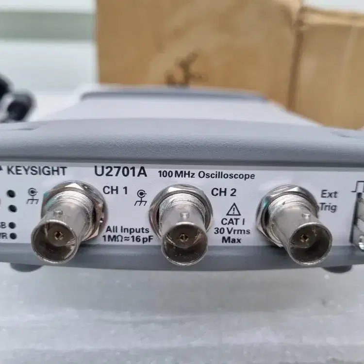 KEYSIGHT U2701A USB Modular 오실로스코프.