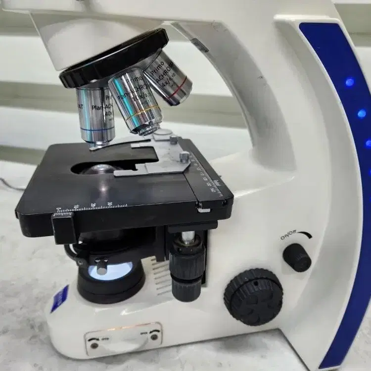 Carl Zeiss Primo Star Microscope 현미경.