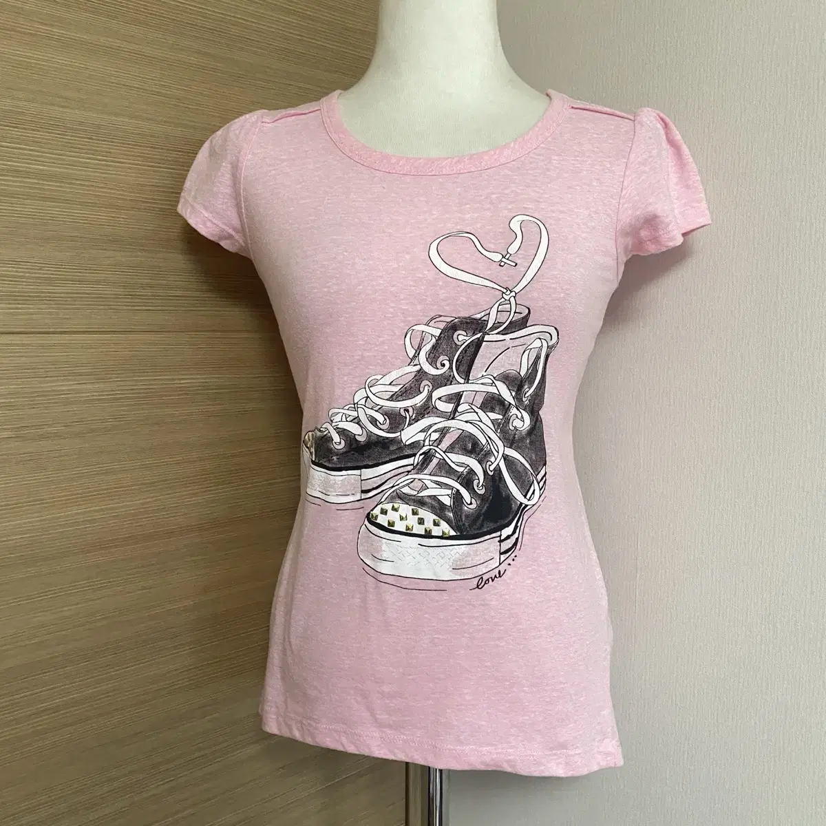 Japan Vintage Light Pink Puff Short Sleeve Unique Kitsch T-Shirt Y2K