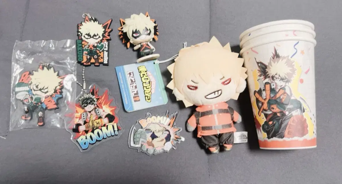 Bakugo Goods bulk (Nui+Acrylic2+Rubber Strap2+Figure+Sankka)