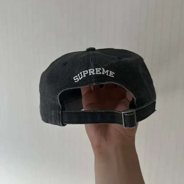 슈프림 모자 supreme 피그먼트 블랙 s로고 볼캡