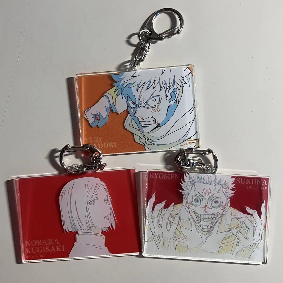 Zuu Spinning acrylic Keyrings (Itadori, Skuna, Nova)