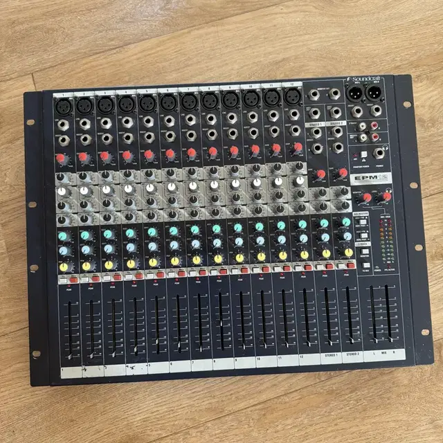 Soundcraft EPM12