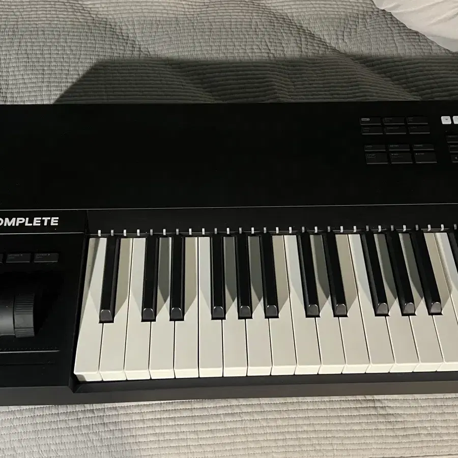 Komplete kontrol mk2 s88 팔아요