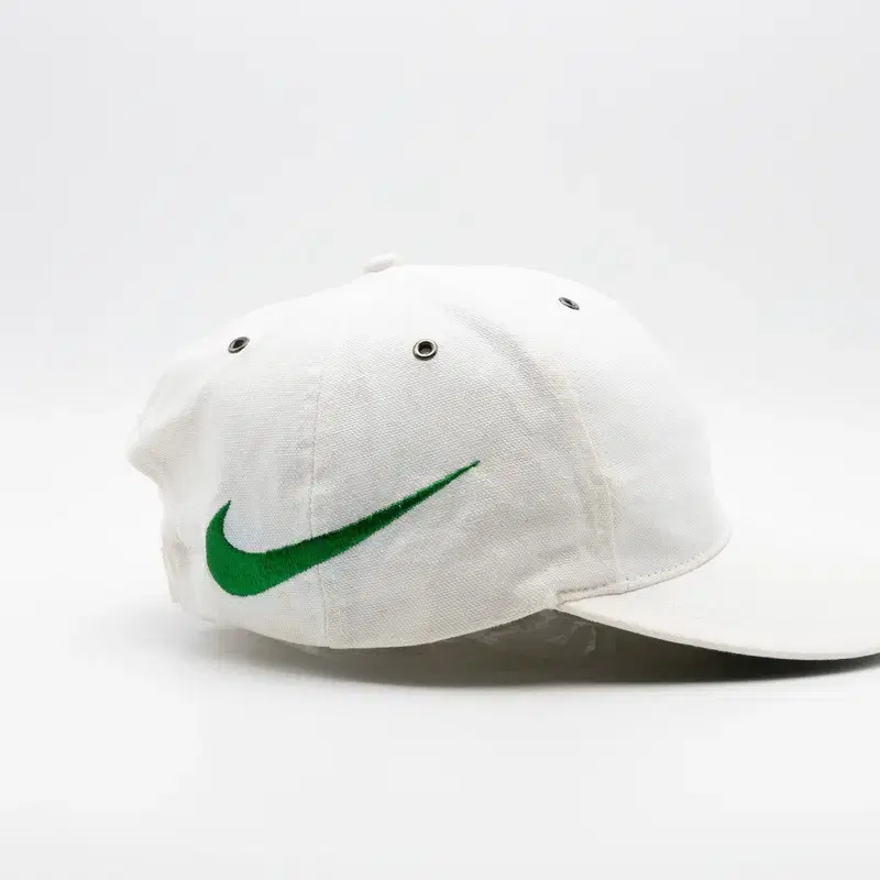 [RARE] NIKE USA BIG SWOOSH WHITE HAT