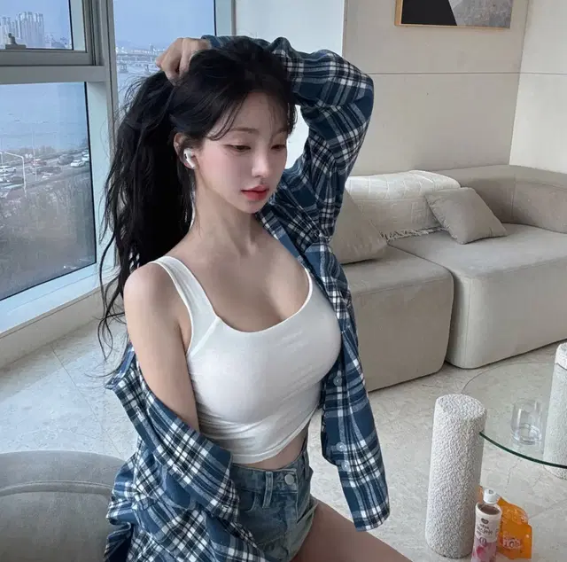 카인다미 옆가슴 볼륨 스퀘어넥 캡나시 화이트 나시