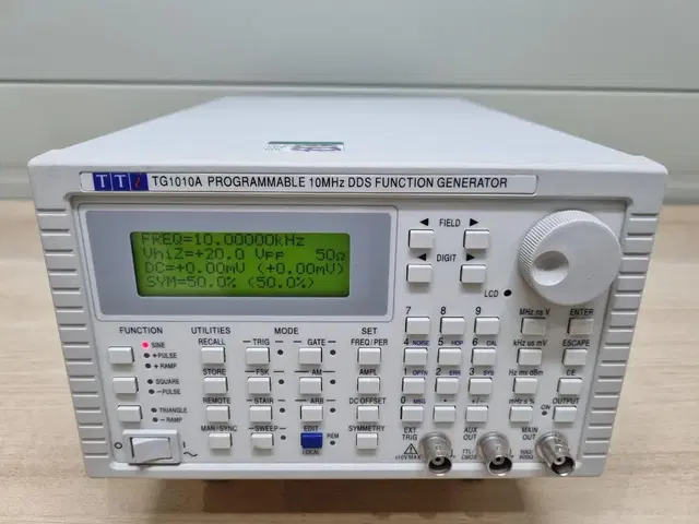 TTi TG1010A Programmable DDS 함수발생기.