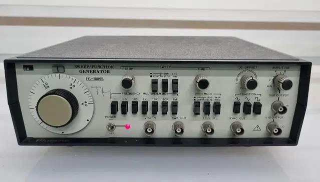 EC FG-1880B 스위프 파형 발생기.