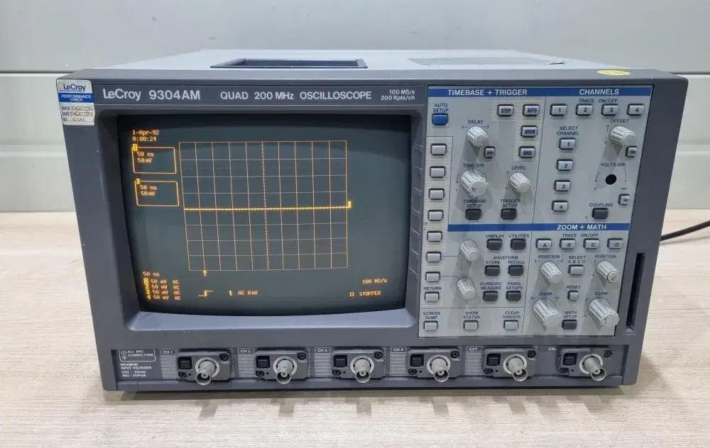 Lecroy 9304AM QUAD 200MHz 오실로스코프.