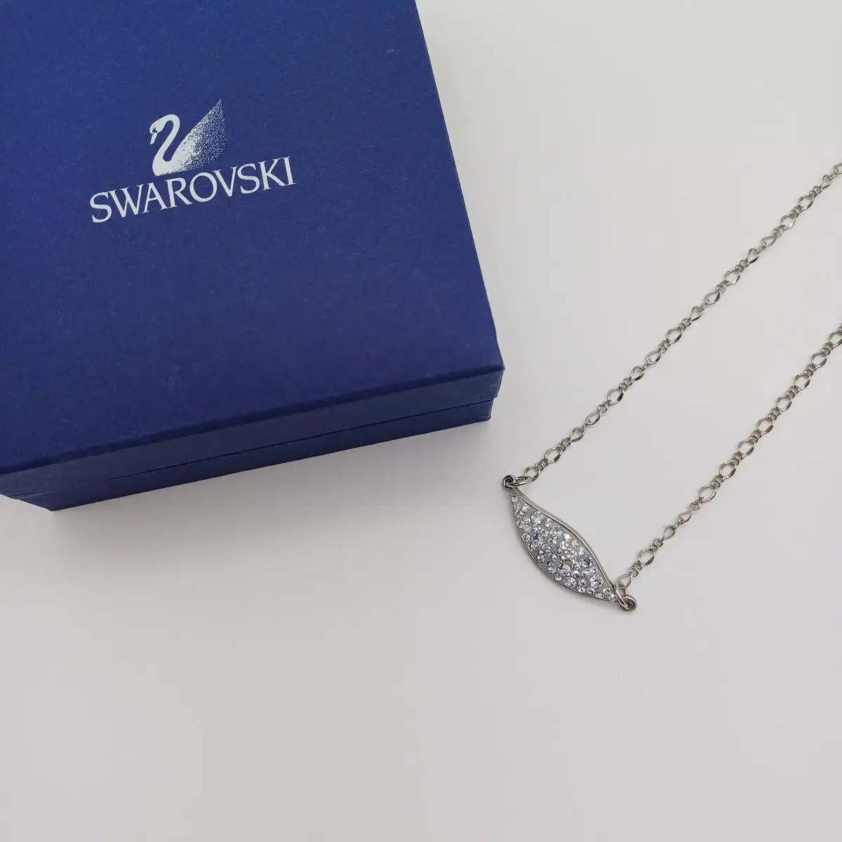 SWAROVSKI 스와로브스키 크리스탈 목걸이[6861_0033-06#]