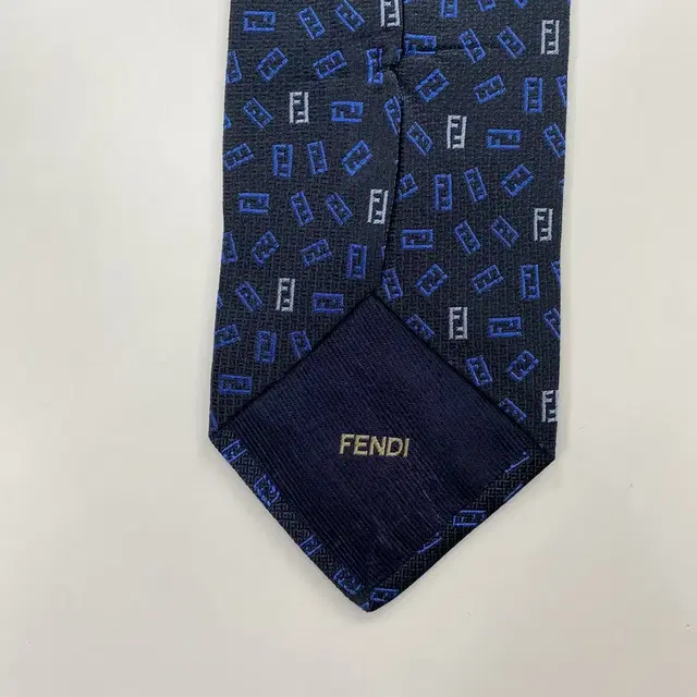 FENDI 펜디 모노그램 정품 명품넥타이