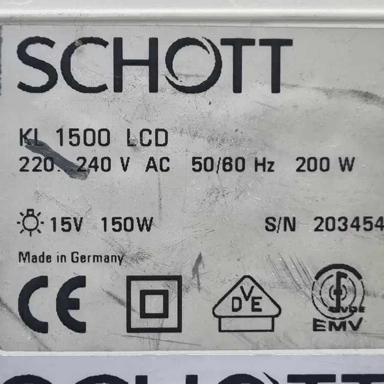 SCHOTT KL 1500 LCD 광원.