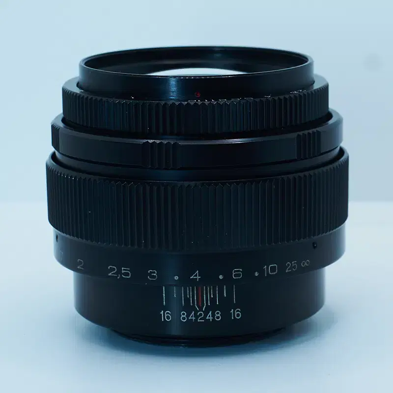 USSR Jupiter 9 (2.0/85) lens (M42 mount) (081)