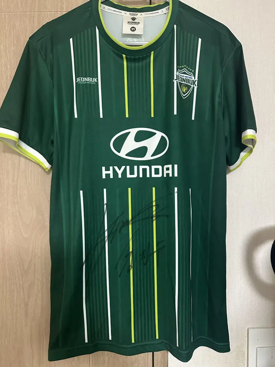 Jeonbuk Hyundai Jin-su sign Uniforms