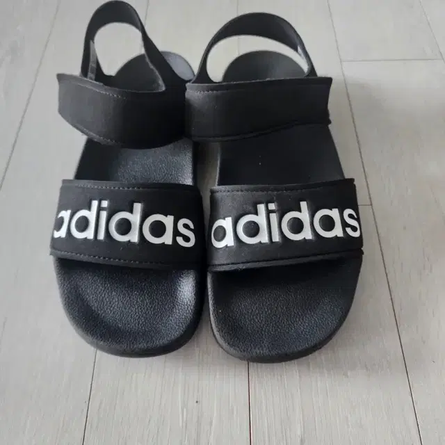 Adidas 아디다스 샌달 240 남아