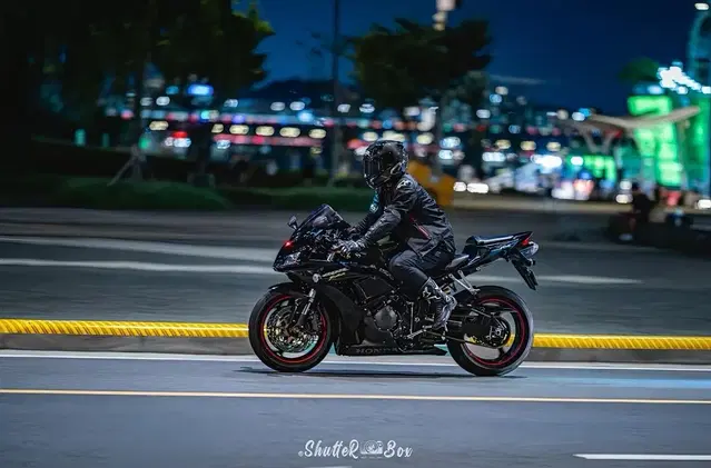 혼다 CBR1000RR 7만키로