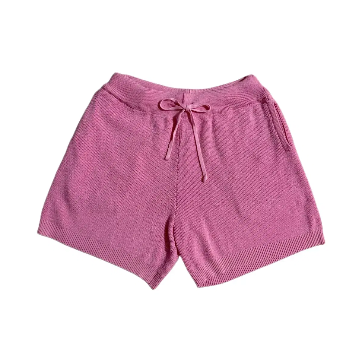 Hagumi pink knit shorts