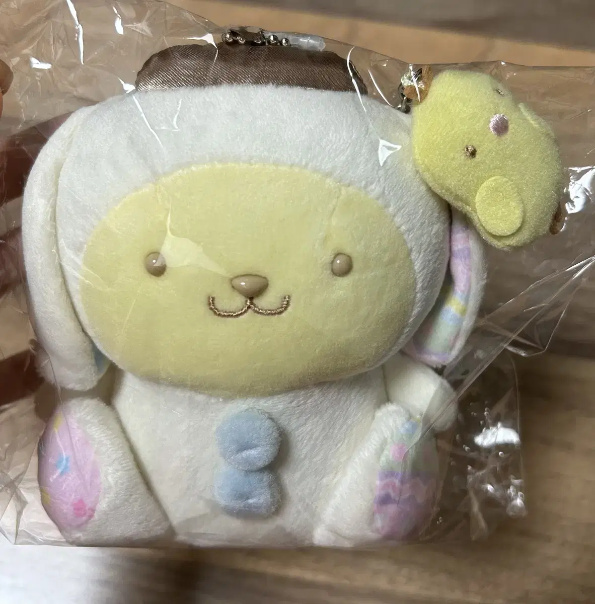 San Rio 2016 Classic Pompompurin Mascot Holder