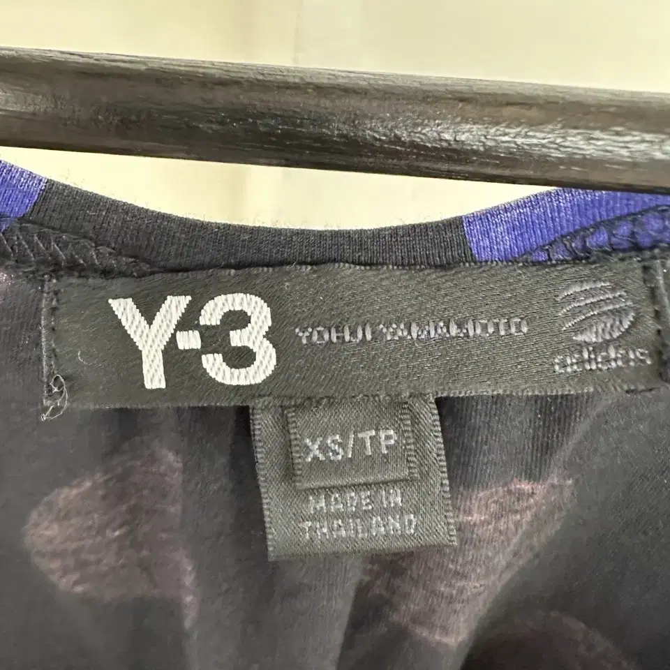 Y-3 퍼플 도트패턴 슬리브리스 원피스