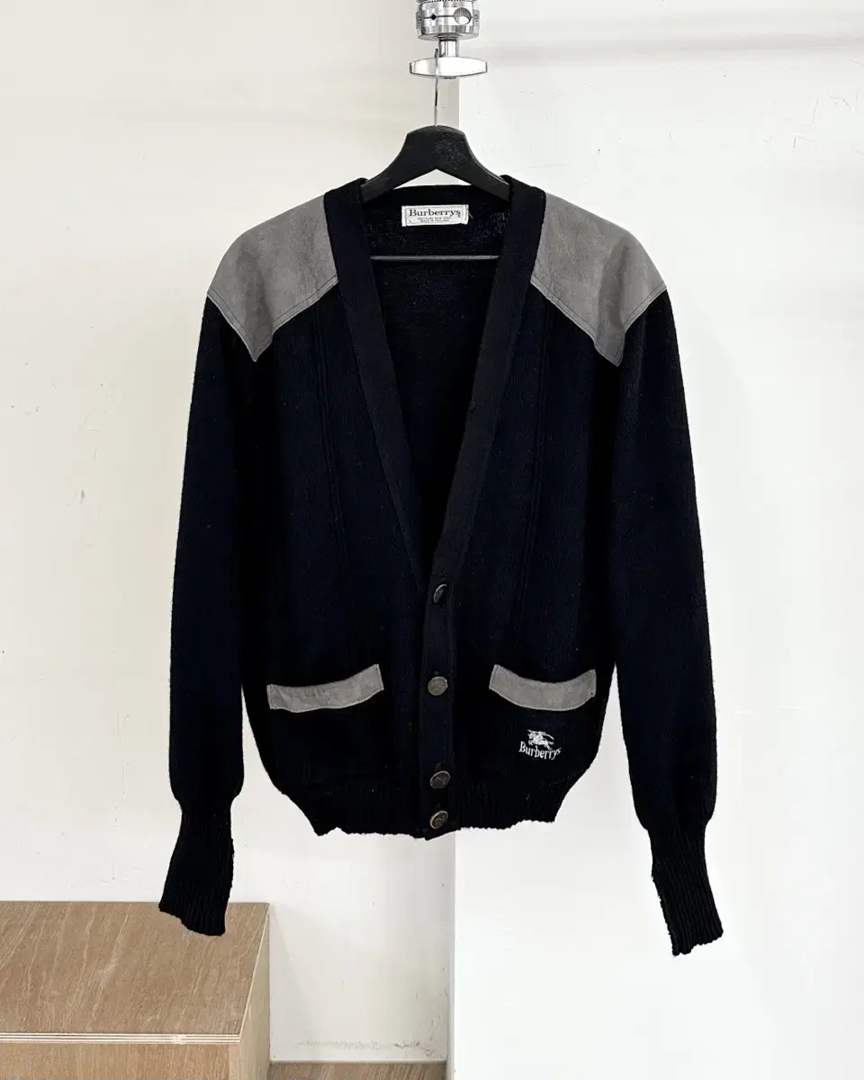 Burberry Black Pure new Wool Commando Cardigan