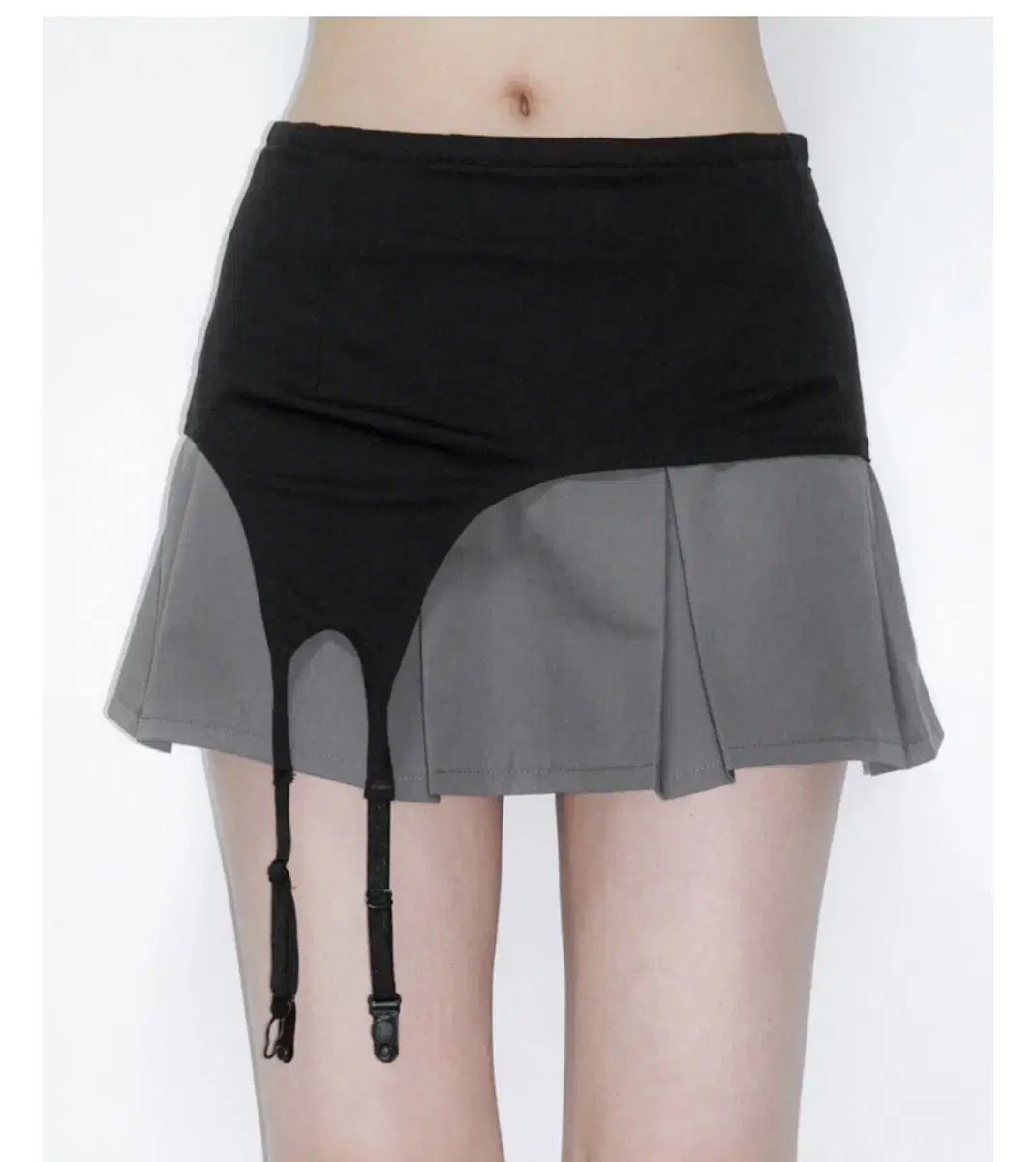 Taae Garter skirt 002