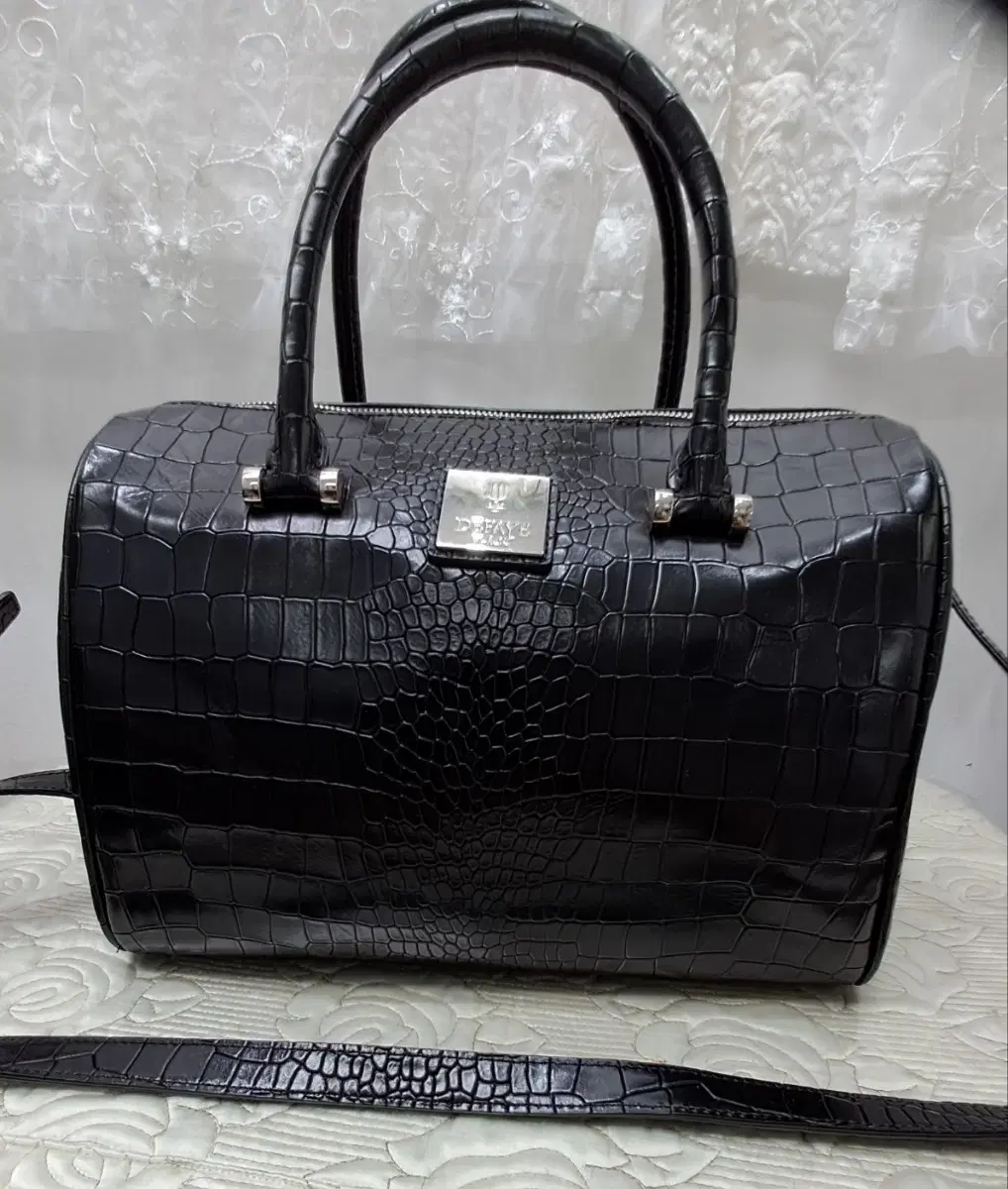 DEFAYA BLACK Luxury Tote and Crossbody Bag