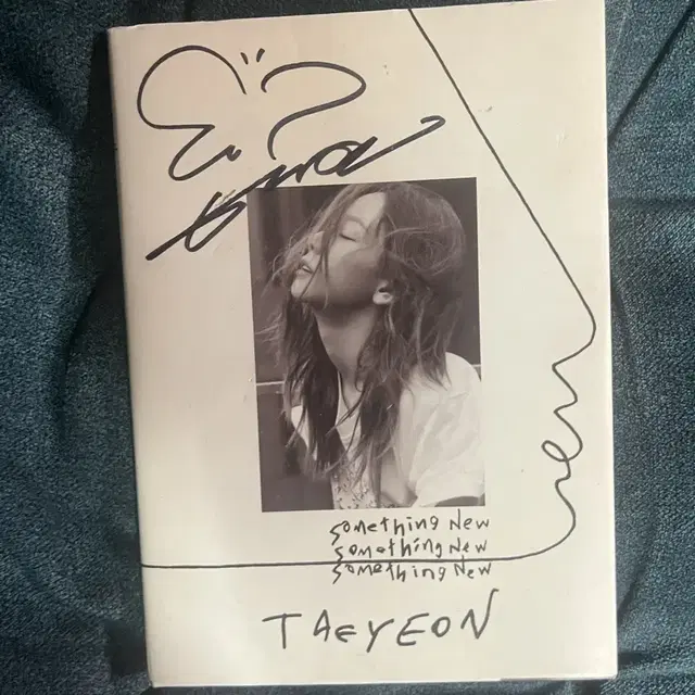 Taeyeon 태연 someting now 친필 싸인앨범 판매