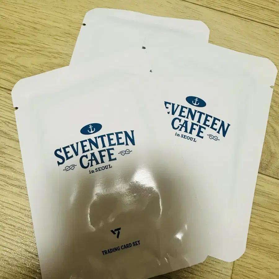 Seventeen cafe in seoul trading card set