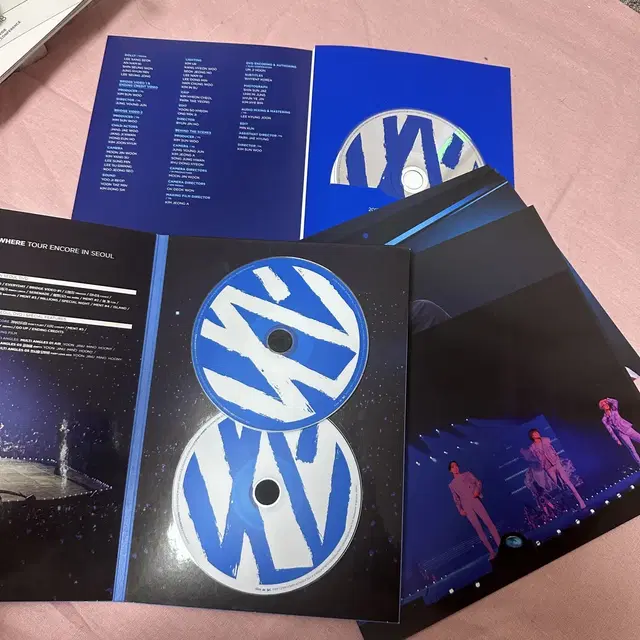 위너 2019 에브리웨어 앙콘 DVD 포스터 송민호