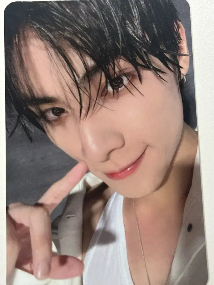 Golden E.JI xiaojun photocard wts FreeShareChat