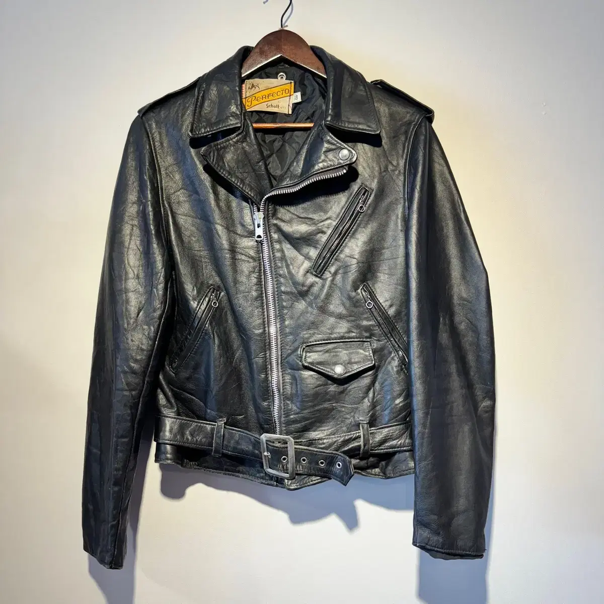 80's Short Perfecto Jacket (40)