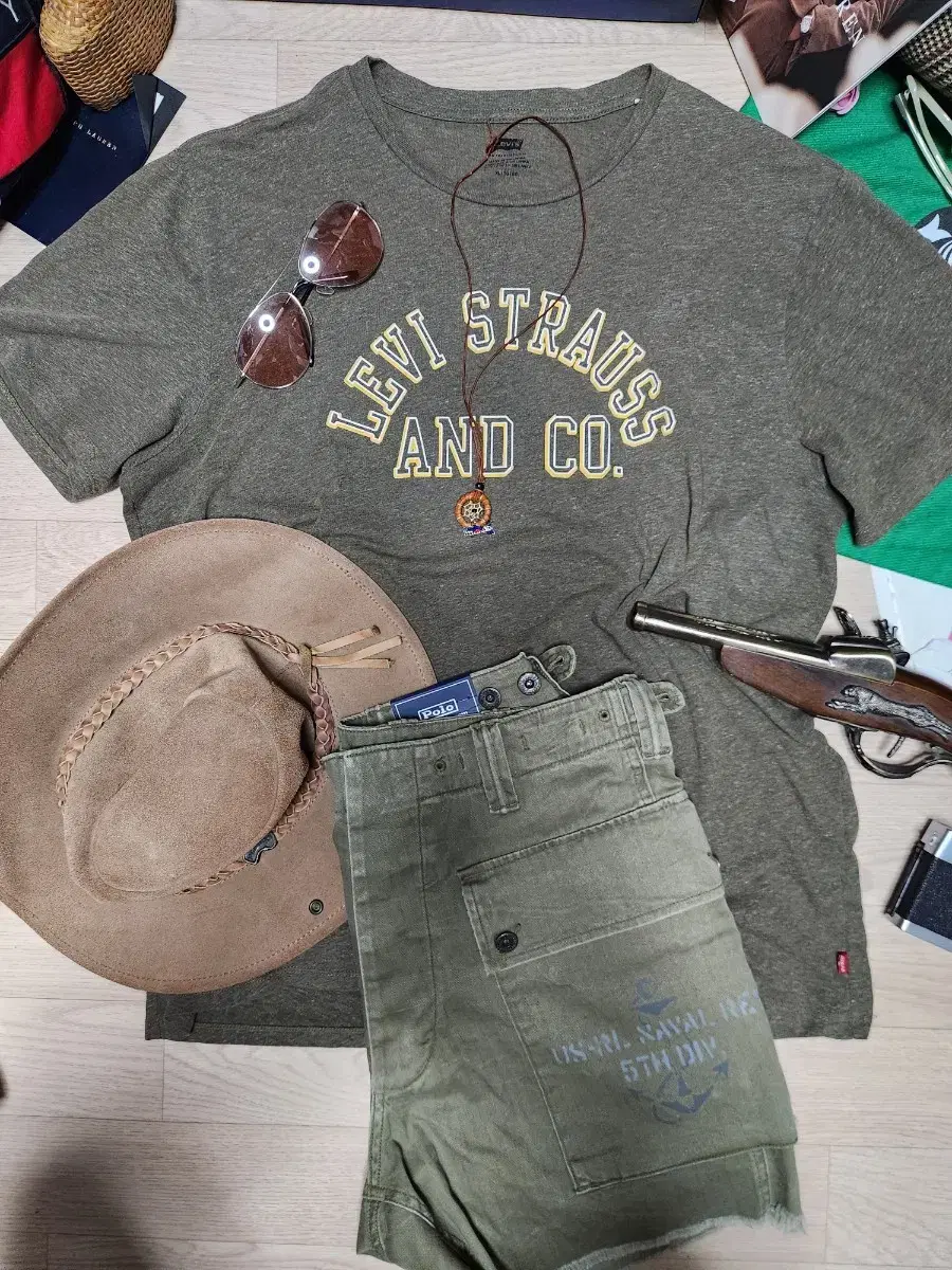 LEVIS Khaki and olive melange short-sleeved T-shirt shorts