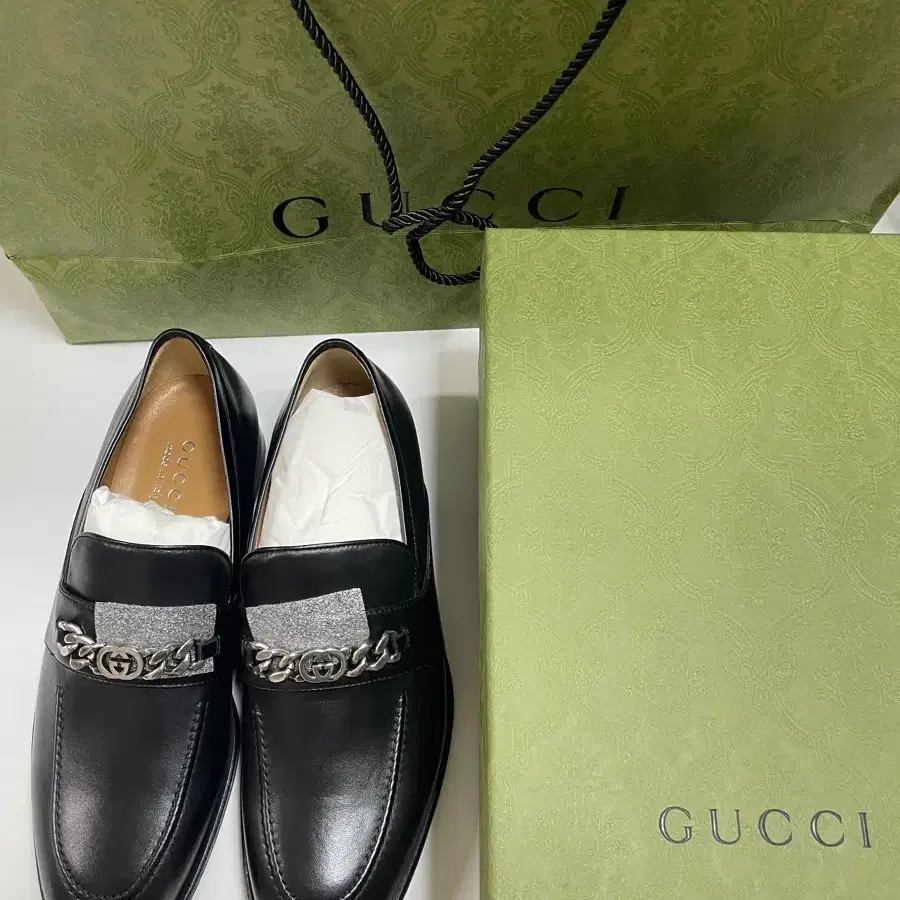 구찌 GUCCI 인터로킹 로퍼 정품