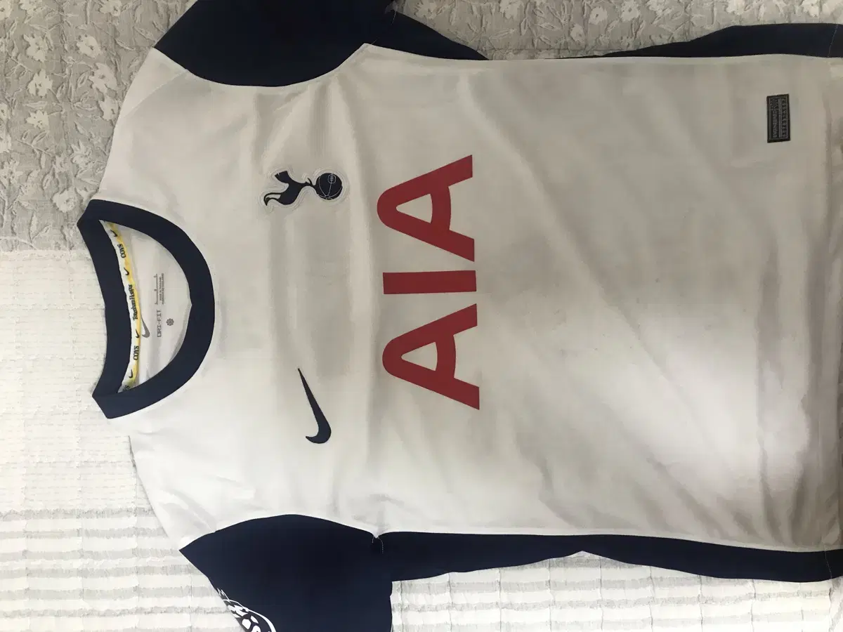 Selling Son Heung-min's Tottenham Hotspur jersey