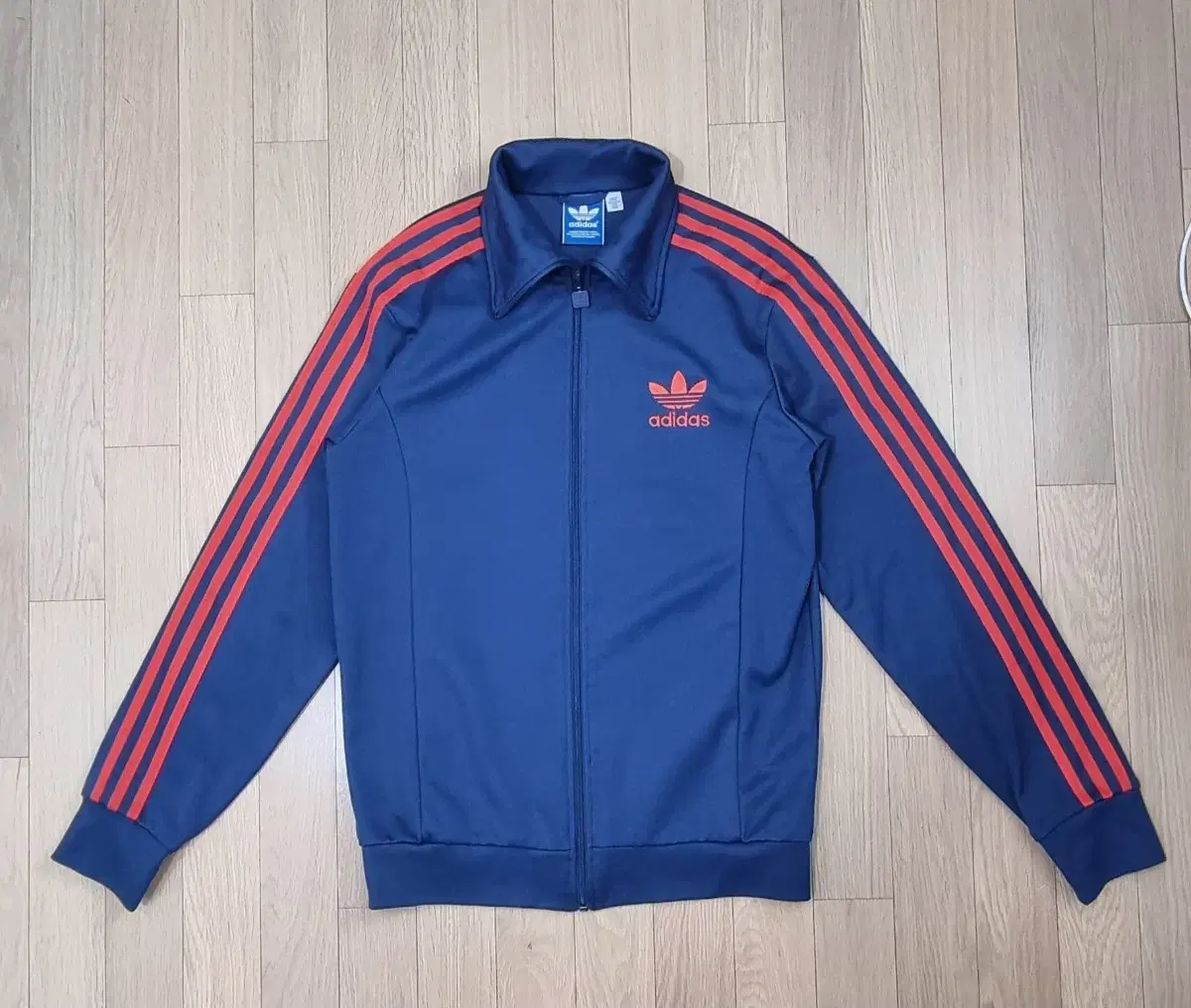 Adidas Europa TT L