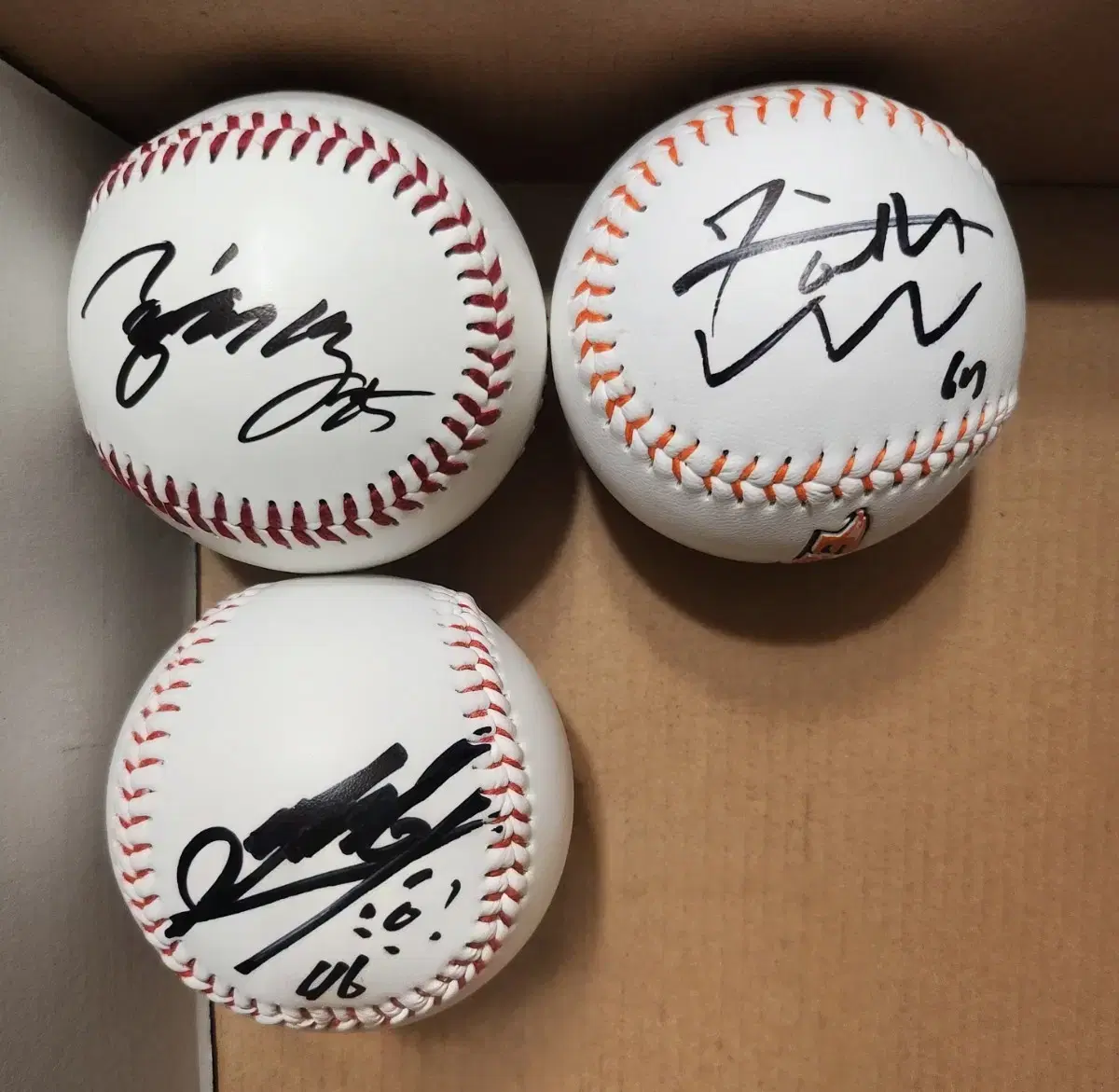 Hanwha Eagles autographed balls for sale