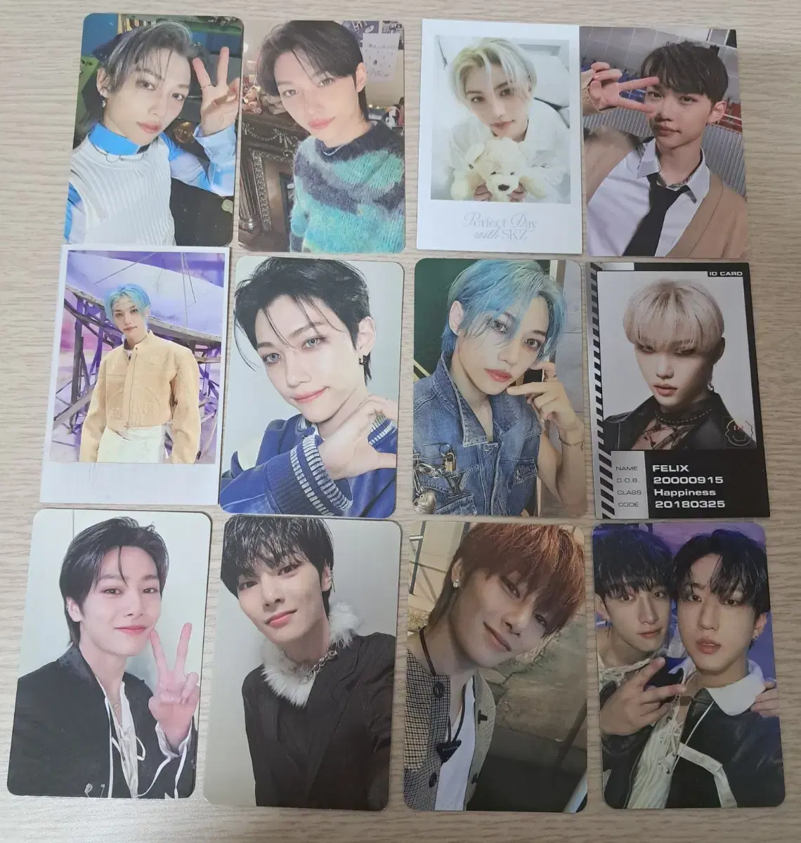 Straykids photocards/albums sold & wts.